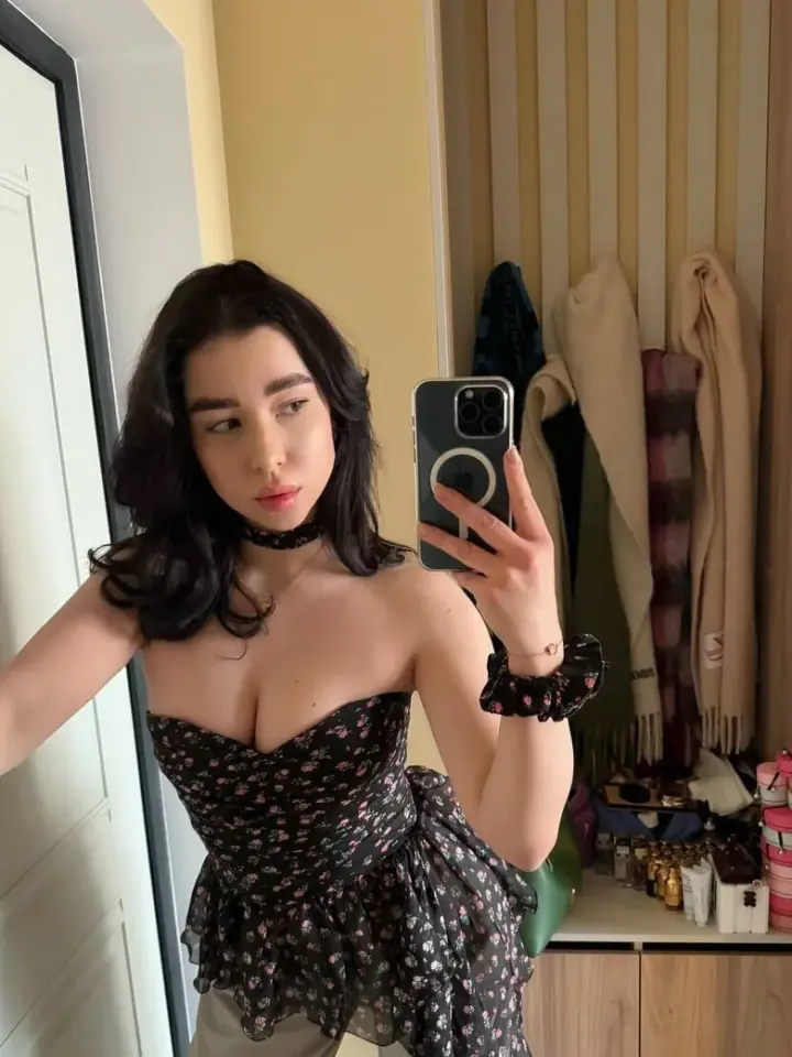 Karina — photo 2