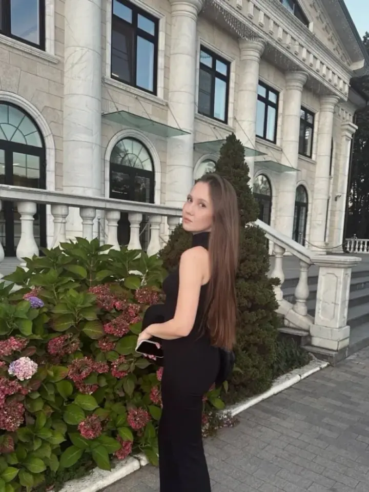 Arina — photo 3
