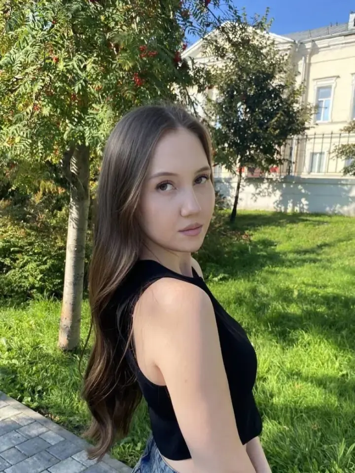 Arina — photo 4