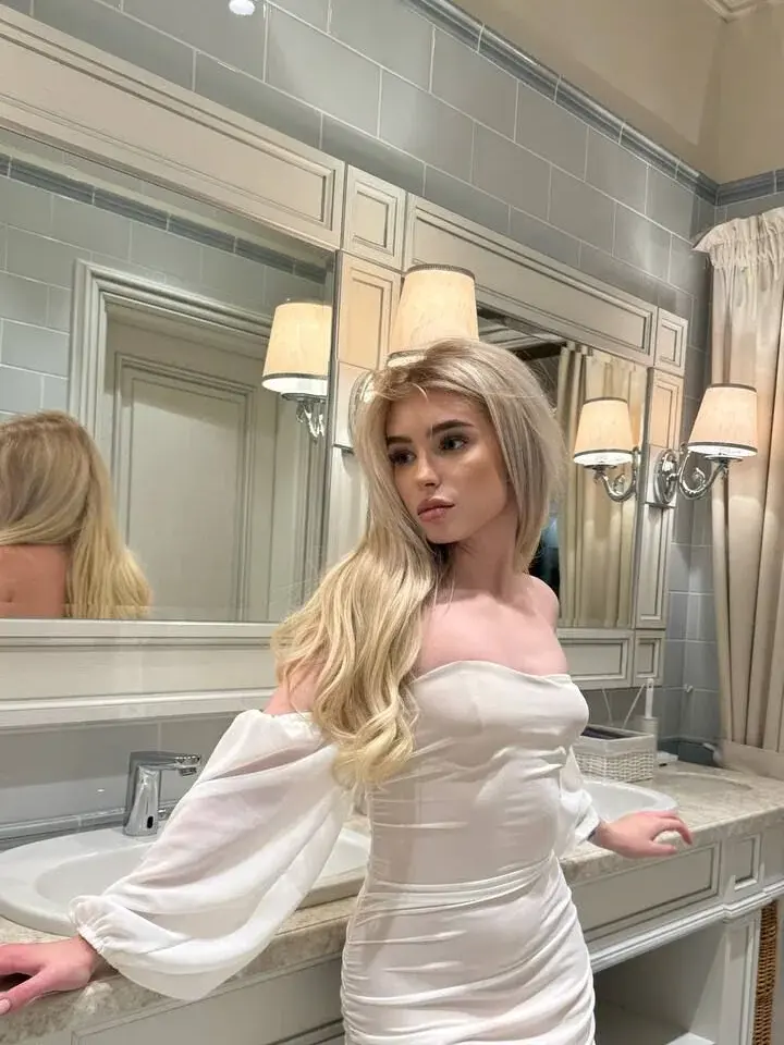 Karina — photo 3