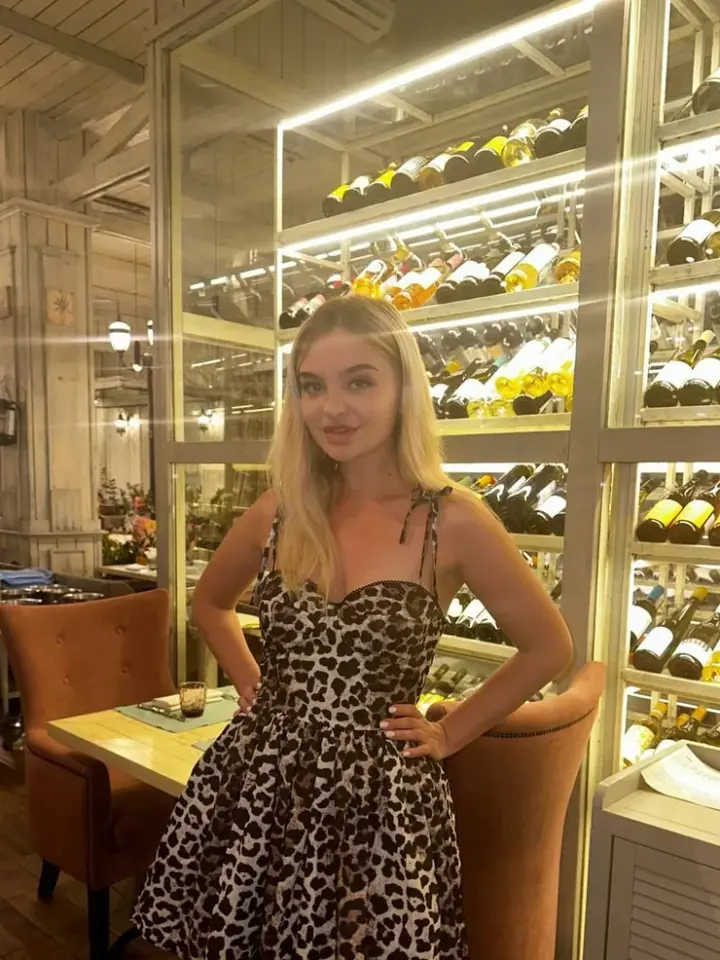 Olya — photo 2