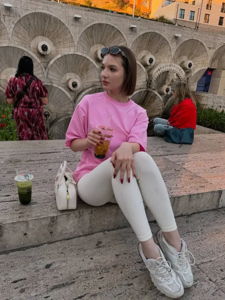 Nora — photo 2