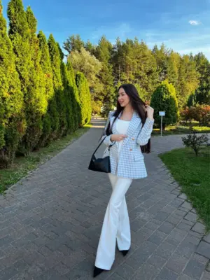 Agnessa — profile with photos