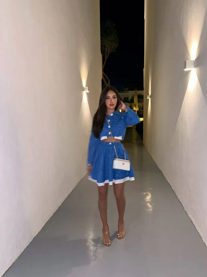 Carla — photo 8