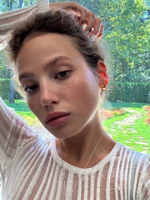 Kamilla — profile with photos