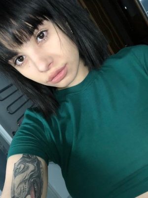 Melissa — profile with photos
