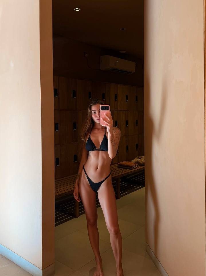 Selena — photo 8